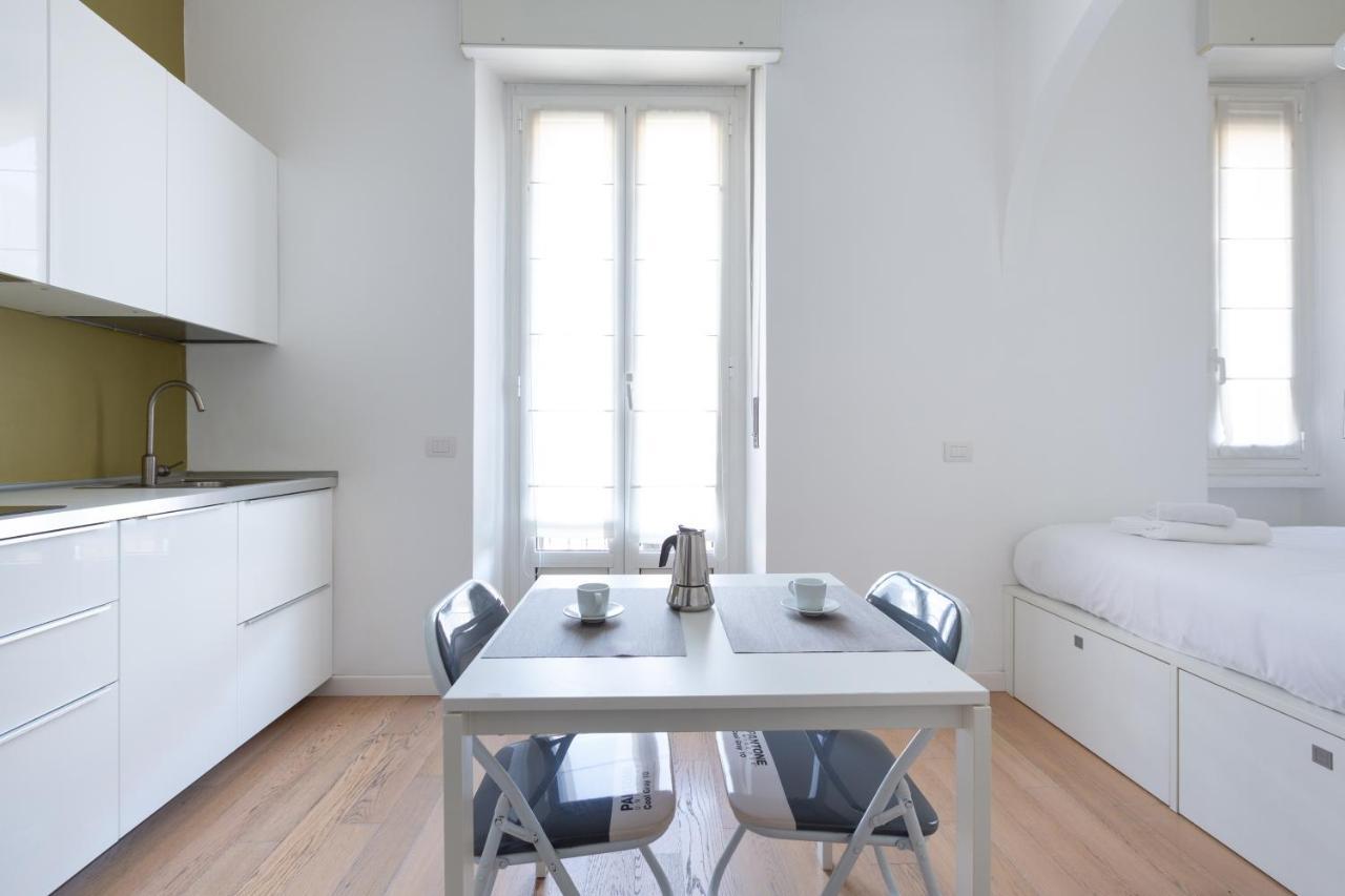 Porta Nuova Bright Studio With Balcony Милано Екстериор снимка